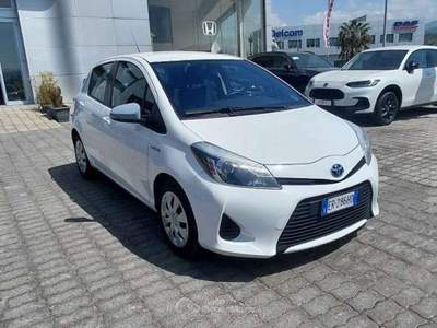 Toyota Yaris Yaris 5p 1.5h Lounge Bianco usata Pianopoli
