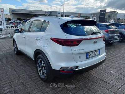 Kia Sportage Sportage IV 2021 1.6 crdi mhev Business Class 2wd 136cv Bianco usata Pianopoli