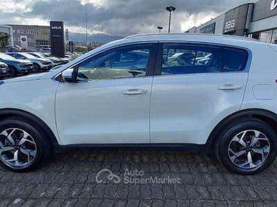 Kia Sportage Sportage IV 2021 1.6 crdi mhev Business Class 2wd 136cv Bianco usata Pianopoli