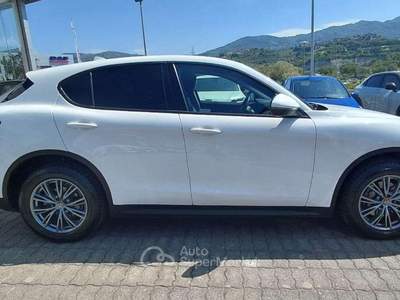 Alfa Romeo Stelvio Stelvio 2.2 t Executive Q4 210cv aut Bianco usata Pianopoli