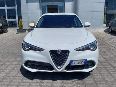 Alfa Romeo Stelvio Stelvio 2.2 t Executive Q4 210cv aut Bianco usata Pianopoli