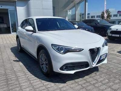 Alfa Romeo Stelvio Stelvio 2.2 t Executive Q4 210cv aut Bianco usata Pianopoli