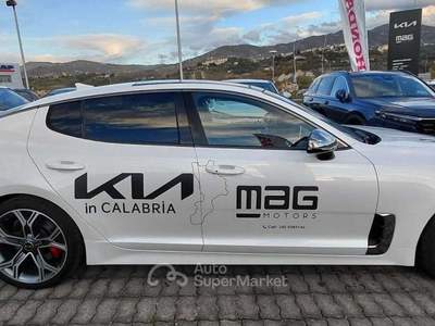 Kia Stinger Stinger 3.3 t-gdi GT awd 366cv auto my18 Bianco usata Pianopoli