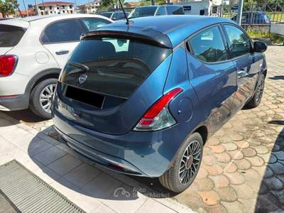 Lancia Ypsilon Ypsilon 1.0 FireFly 5 porte S&S Hybrid Gold Blu/Azzurro usata RENDE