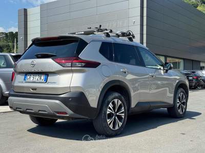 Nissan X-Trail e-Power e-4orce 4WD 5 posti Acenta Oro usata Massarosa