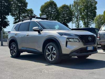Nissan X-Trail e-Power e-4orce 4WD 5 posti Acenta Oro usata Massarosa