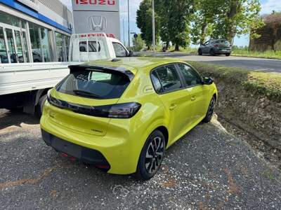 Peugeot 208 Hybrid 110 e-DCS6 Style Giallo usata Massarosa