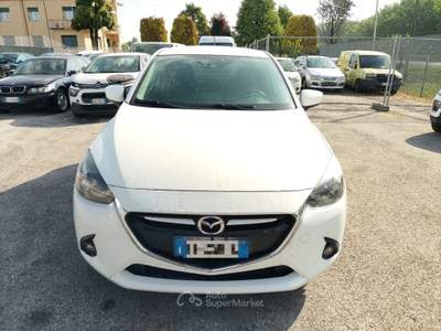 Mazda 2 1.5 105 CV Skyactiv-D Bianco usata Pordenone