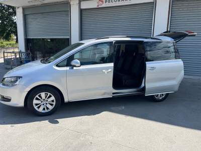 Volkswagen Sharan 140 CV Argento usata Palomonte