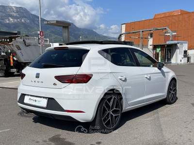 Seat Leon SEAT Leon 2.0 TDI 184 CV 5p. FR Bianco usata Bolzano