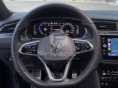 Volkswagen Tiguan VOLKSWAGEN Tiguan 2.0 TDI 200 CV SCR DSG 4MOTION R-Line Grigio usata Bolzano
