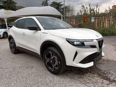 Alfa Romeo Junior 1200 HYBRID SPECIALE 136CV EDCT6 NAV CAM"18 Bianco usata Vetralla