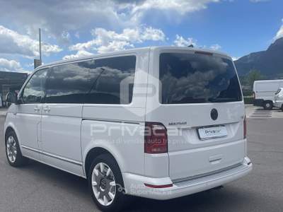 Volkswagen Multivan VOLKSWAGEN Multivan 2.0 TDI 204CV DSG Highline Bianco usata Bolzano
