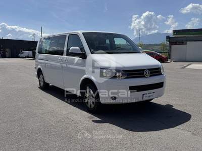 Volkswagen Transporter VOLKSWAGEN Caravelle 2.0 TDI 140CV PL Trendline Bianco usata Bolzano
