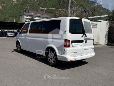 Volkswagen Transporter VOLKSWAGEN Caravelle 2.0 TDI 140CV PL Trendline Bianco usata Bolzano