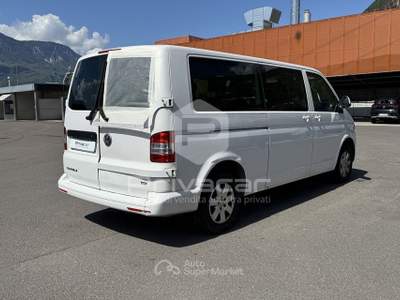 Volkswagen Transporter VOLKSWAGEN Caravelle 2.0 TDI 140CV PL Trendline Bianco usata Bolzano