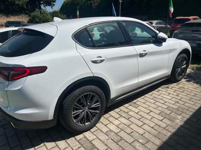 Alfa Romeo Stelvio AUTO IMPECCABILE DI CARROZZERIA E INTERNI. Bianco usata Vetralla