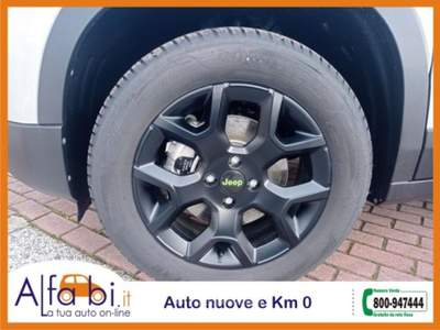 Jeep Avenger MY25 1.2 145CV MHEV 4xe Upland + Winter Pack usata Cardano al Campo