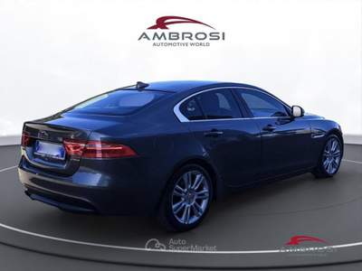 Jaguar XE 2.0 D Turbo 180CV Prestige Grigio usata Corciano