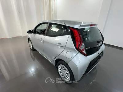 Toyota Aygo TOYOT AYGO 5P 1.0 X-PLAY 72CV Aygo 5p 1.0 x-play 72cv Grigio usata Roma