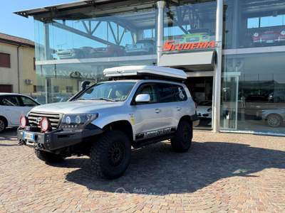 Toyota Land Cruiser V8 4.7 VVT-i 7 posti Argento usata Castiglione delle Stiviere
