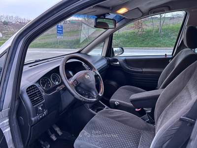 Opel Zafira DTI Elegance 7 Posti Argento usata Campodipietra