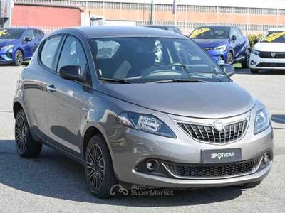 Lancia Ypsilon 1.0 FireFly S&S Hybrid Gold Grigio usata Pianezza