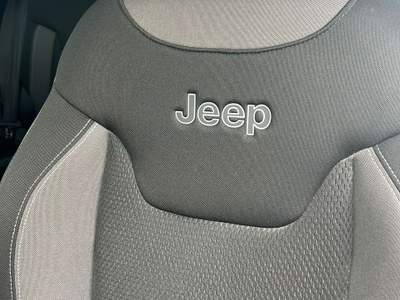 Jeep Renegade Unico proprietario allestimento Limited Nero usata Sant'Omero