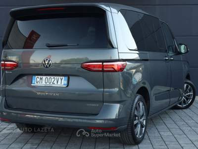 Volkswagen Multivan 1.4 TSI eHybrid PHEV Life 6 posti Grigio usata Caorso