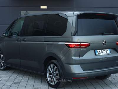 Volkswagen Multivan 1.4 TSI eHybrid PHEV Life 6 posti Grigio usata Caorso