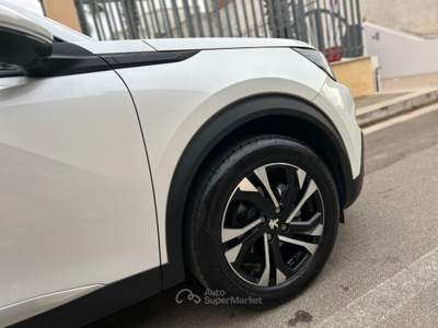 Peugeot 2008 1.5BlueHDi 100 Allure Pack *Coockpit* Bianco usata San Michele Salentino