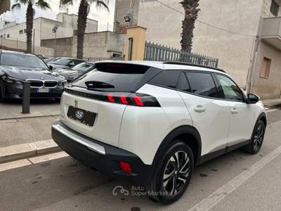Peugeot 2008 1.5BlueHDi 100 Allure Pack *Coockpit* Bianco usata San Michele Salentino