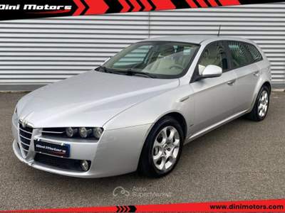 Alfa Romeo 159 1.9 JTDm 150CV Sportwagon Progression Grigio usata Sant'Angelo in vado