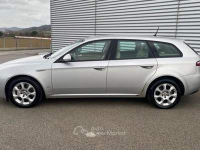 Alfa Romeo 159 1.9 JTDm 150CV Sportwagon Progression Grigio usata Sant'Angelo in vado