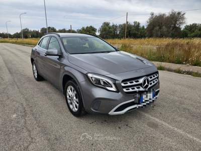 Mercedes-Benz GLA d Automatic Business Grigio usata Maruggio