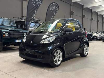 Smart ForTwo 1000 52 kW cabrio limited two Nero usata Bologna