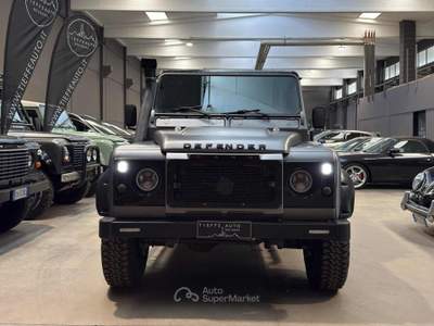 Land Rover Defender 110 2.5 Td5 cat S.W. SE Grigio usata Bologna