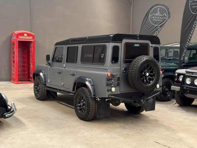 Land Rover Defender 110 2.5 Td5 cat S.W. SE Grigio usata Bologna