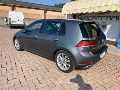 Volkswagen Golf 2.0 TDI 5p. Highline BlueMotion Technology Grigio usata Brusnengo