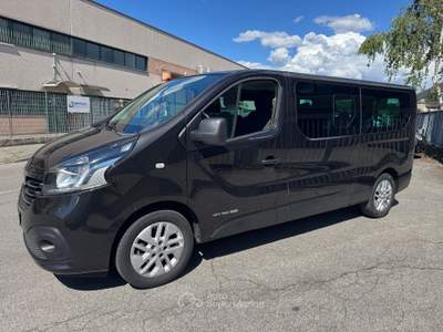 Renault Trafic 9 POSTI CDI ENERGY - PASSO LUNGO GANCIO TRAINO Nero usata Cinisello Balsamo