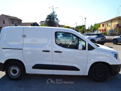 Opel Combo 1.5 Diesel 100CV 650kg Edition Bianco usata COMACCHIO