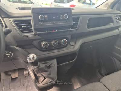 Renault Trafic BluedCi 110CV PC ZEN 9 POSTI- Bianco usata Vignola