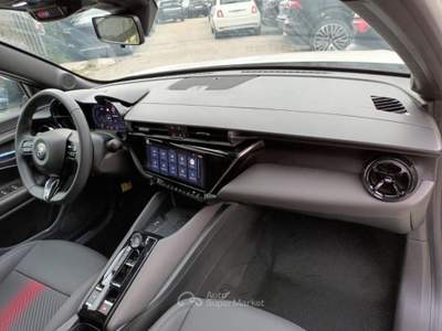 Alfa Romeo Junior 1200 HYBRID SPECIALE 136CV EDCT6 NAV CAM"18 Bianco usata Roma