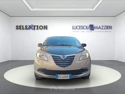 Lancia Ypsilon  - ypsilon 1.2 69 cv 5 porte s&s gold Argento usata Ancona