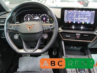 Cupra Leon Leon Sportstourer 1.5 e-Hybrid 204 CV DSG Bianco usata Cernusco sul Naviglio
