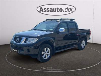 Nissan Navara 2.5 dci d.cab LE Plus my15 Nero usata Gaglianico