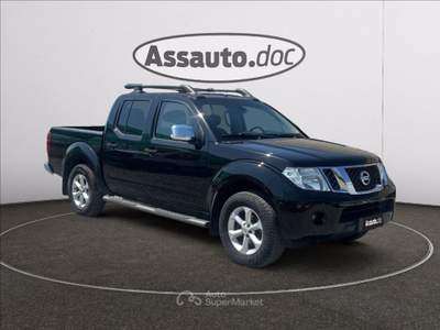 Nissan Navara 2.5 dci d.cab LE Plus my15 Nero usata Gaglianico