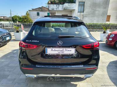 Mercedes-Benz GLA GLA 200 d Automatic Sport Plus TETTO APRIBILE - FARI MULTIBEAM Nero usata Somma Vesuviana
