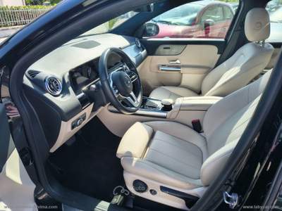 Mercedes-Benz GLA GLA 200 d Automatic Sport Plus TETTO APRIBILE - FARI MULTIBEAM Nero usata Somma Vesuviana