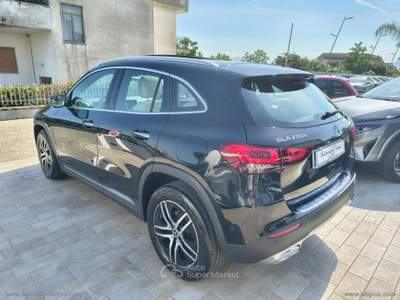 Mercedes-Benz GLA GLA 200 d Automatic Sport Plus TETTO APRIBILE - FARI MULTIBEAM Nero usata Somma Vesuviana
